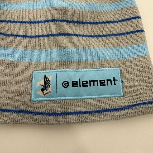 Minnesota United FC Soccer Light Blue & Grey Striped Winter Beanie Hat Unisex - Picture 2 of 4